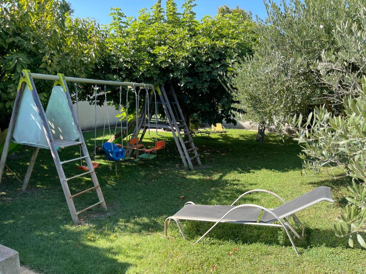 Studio Les Petits Lutins Entraigues-sur-la-Sorgue ภายนอก รูปภาพ