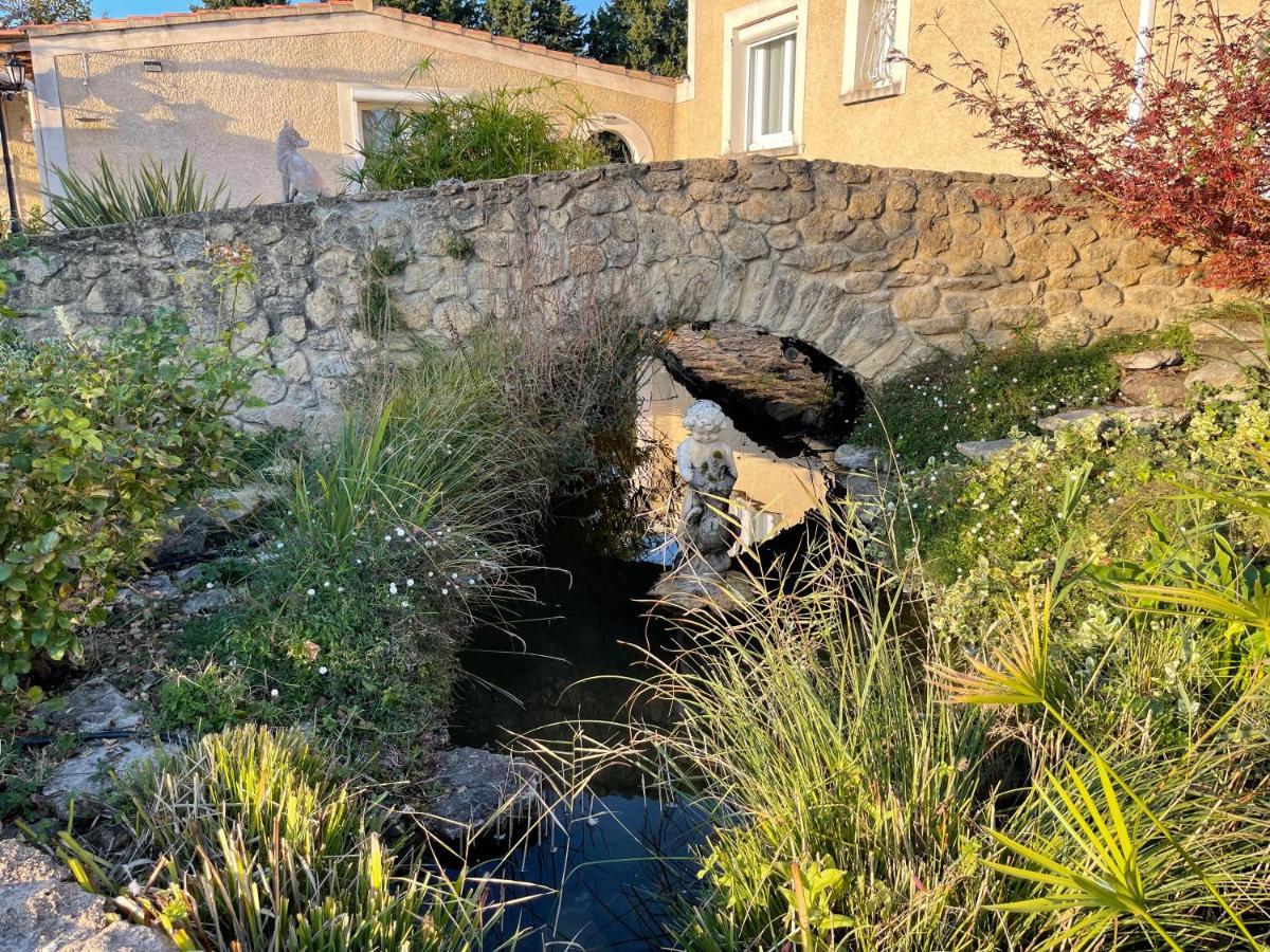 Studio Les Petits Lutins Entraigues-sur-la-Sorgue ภายนอก รูปภาพ